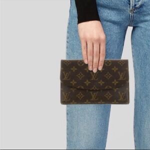 Vintage Louis Vuitton Pochette Rabat Monogramed Clutch